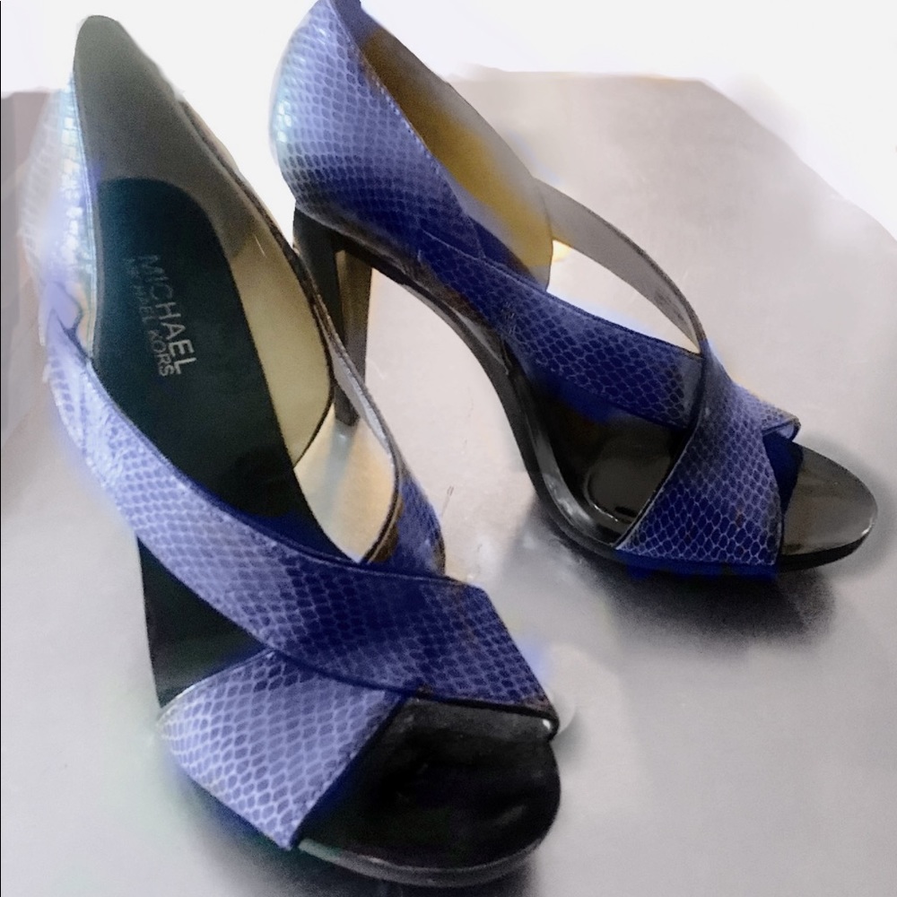 Michael Kors pumps